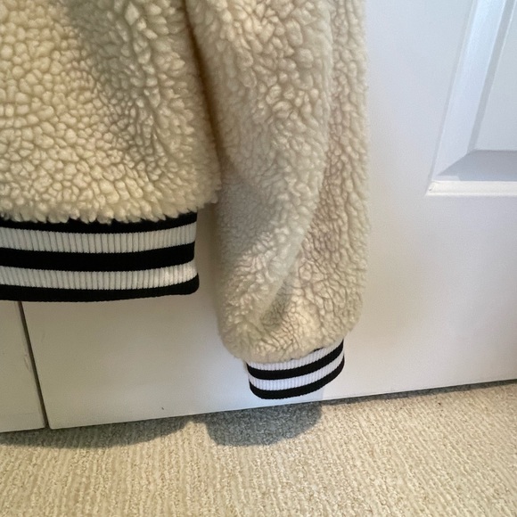 Levi’s Varsity Fleece Bomber Jacket NWOT | size M - Picture 10 of 16